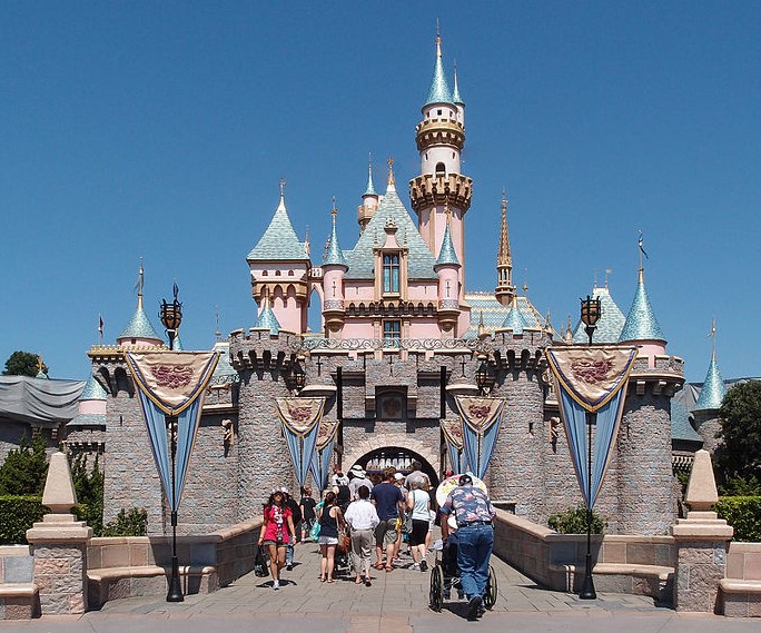 Disneyland – land for family