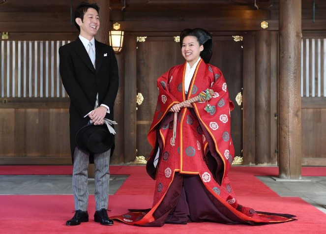 Japan’s Princess Ayako Ditched Her Royal Title For Love