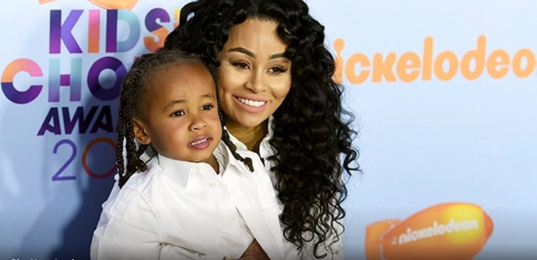 Dream Kardashian, 2, Helps Brother KingCairo, 6, Build A Fort & Gives Blac Chyna AKiss In Cute Videos