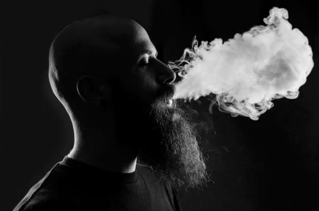 Vaping-related lung illnesses rise